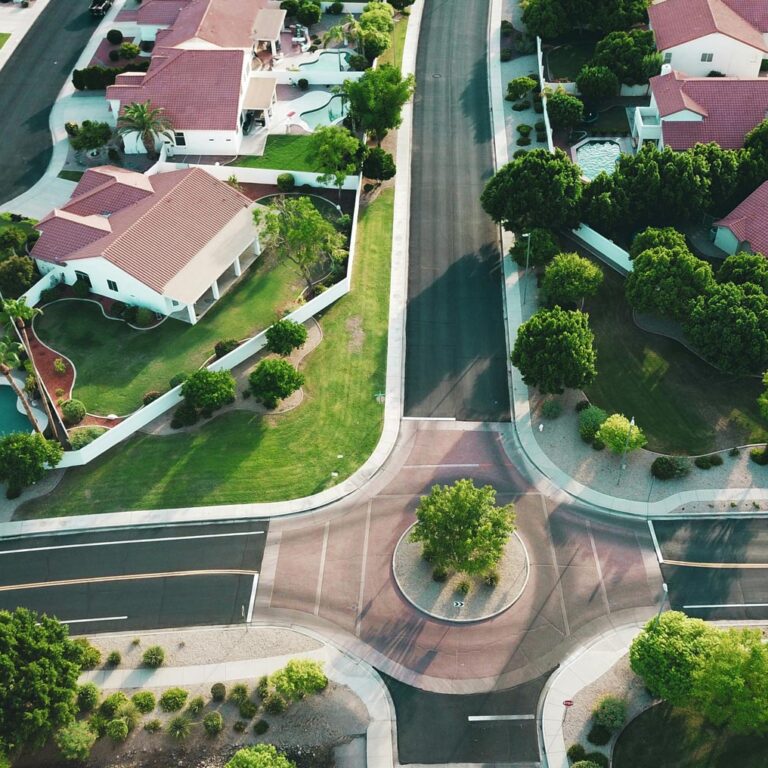 Urban Streetscape Lighting and Fixtures Enable Positive Pedestrian Experiences Urban Streetscape Lighting and Fixtures Enable Positive Pedestrian Experiences