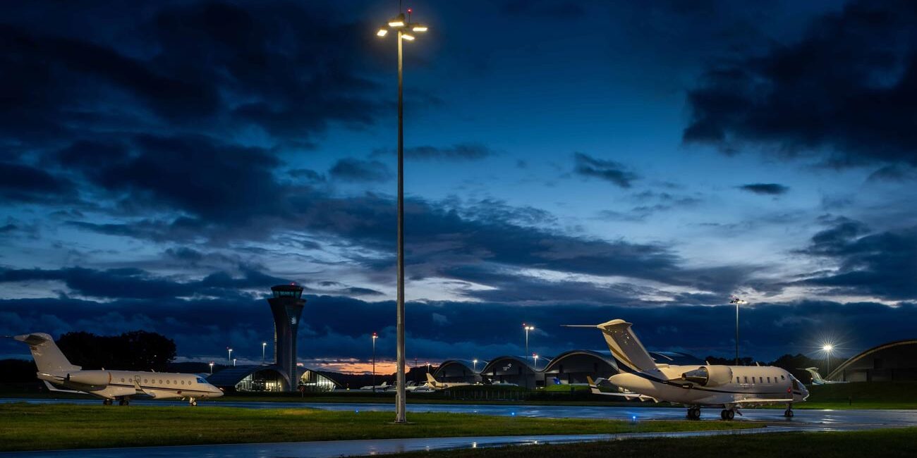 C.U. Phosco A C.U. Phosco high mast luminaire stands at Farnborough airport
